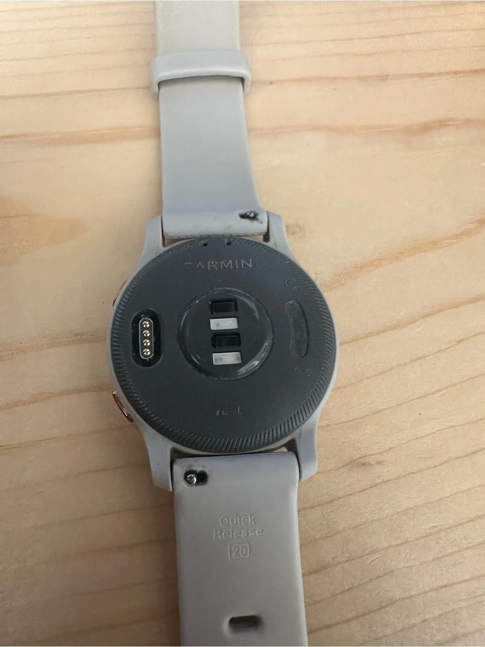 garmin Venu Smartwatch - Rose Gold Bezel with Light Gray Band